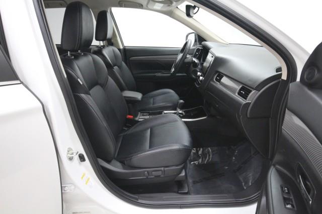 Used Mitsubishi Outlander SEL w/ rearCam 2020 | Car Revolution. Maple Shade, New Jersey Used Mitsubishi Outlander SEL w/ rearCam 2020 | Car Revolution. Maple Shade, New Jersey