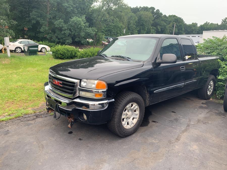 2005 GMC Sierra 1500 Ext Cab 143.5" WB 4WD SLE, available for sale in Vernon, Connecticut | TD Automotive Enterprises LLC DBA Diamond Auto Cars. Vernon, Connecticut