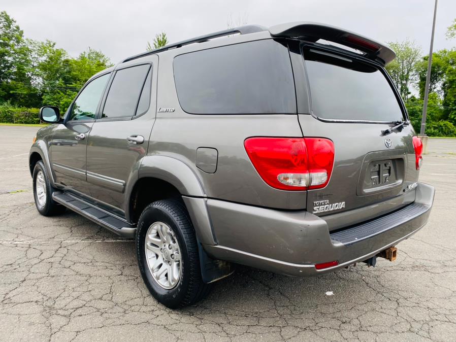 Used Toyota Sequoia 4dr Limited 4WD 2005 | Supreme Automotive. New Britain, Connecticut Used Toyota Sequoia 4dr Limited 4WD 2005 | Supreme Automotive. New Britain, Connecticut