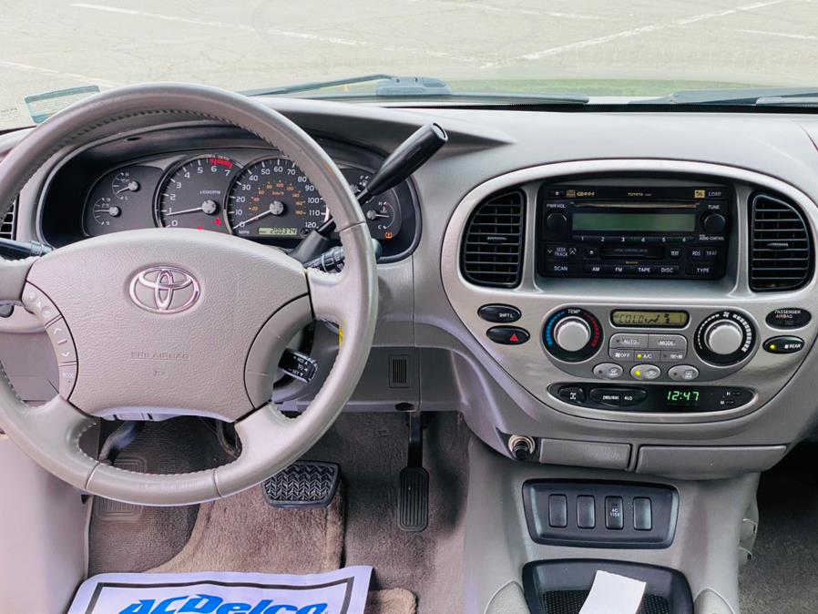 Used Toyota Sequoia 4dr Limited 4WD 2005 | Supreme Automotive. New Britain, Connecticut Used Toyota Sequoia 4dr Limited 4WD 2005 | Supreme Automotive. New Britain, Connecticut
