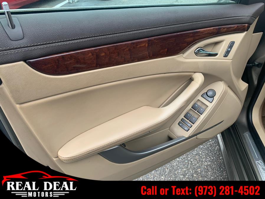 Used Cadillac CTS Sedan 4dr Sdn 3.0L Luxury AWD 2010 | Real Deal Motors. Lodi, New Jersey Used Cadillac CTS Sedan 4dr Sdn 3.0L Luxury AWD 2010 | Real Deal Motors. Lodi, New Jersey