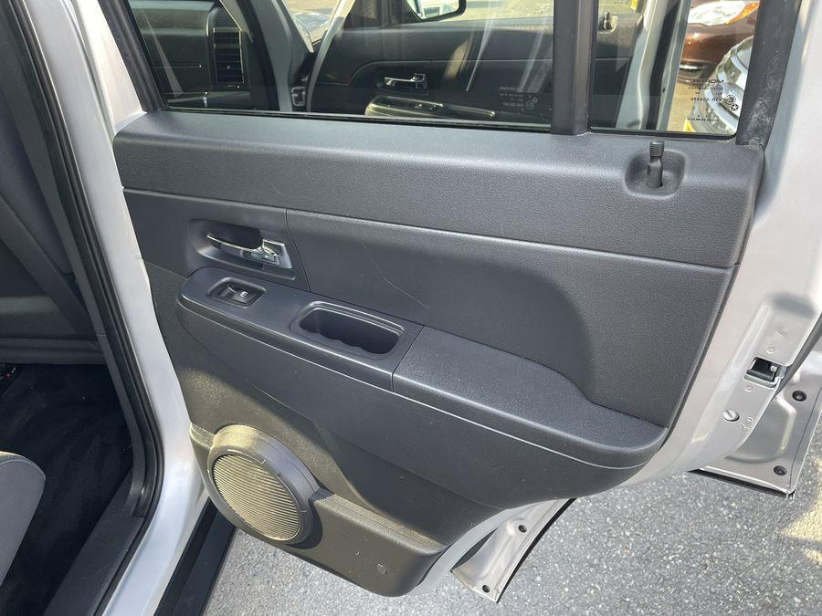 Used Jeep Liberty Sport Utility 4D 2010 | Mixcars, Inc. Fredericksburg, Virginia Used Jeep Liberty Sport Utility 4D 2010 | Mixcars, Inc. Fredericksburg, Virginia