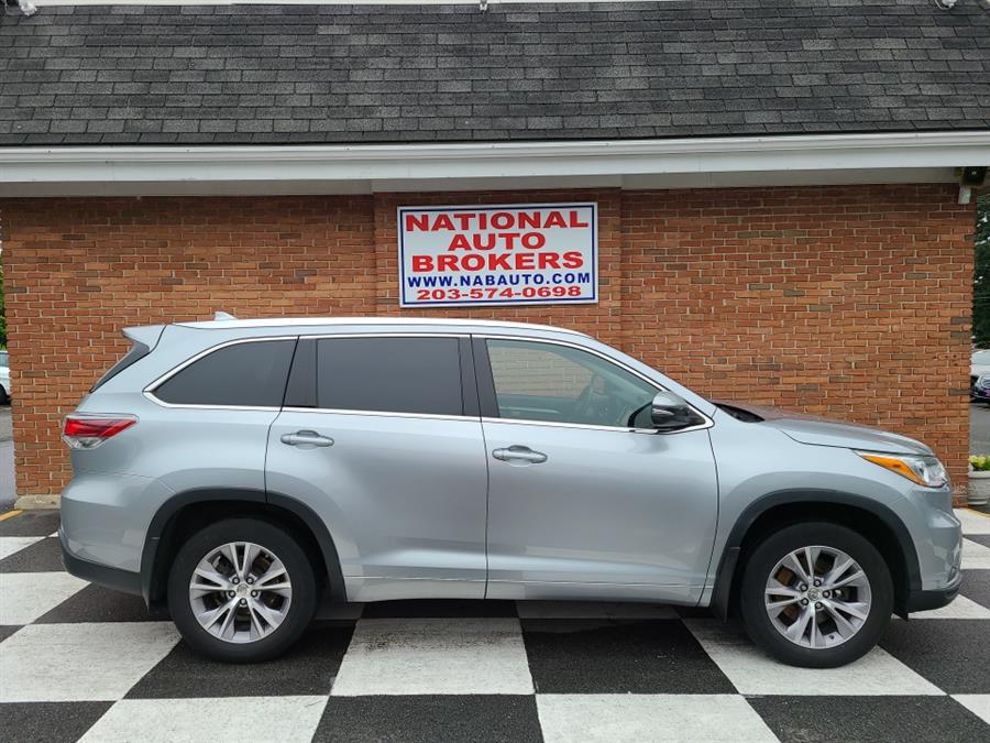 2015 Toyota Highlander AWD 4dr V6 XLE, available for sale in Waterbury, Connecticut | National Auto Brokers, Inc.. Waterbury, Connecticut 2015 Toyota Highlander AWD 4dr V6 XLE, available for sale in Waterbury, Connecticut | National Auto Brokers, Inc.. Waterbury, Connecticut