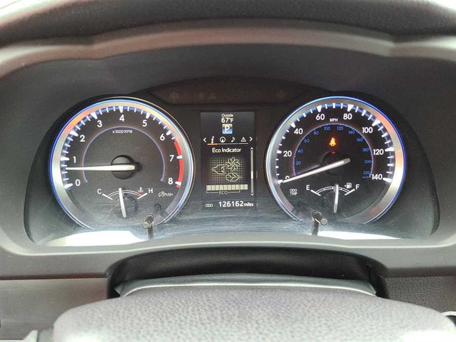 2015 Toyota Highlander AWD 4dr V6 XLE, available for sale in Waterbury, Connecticut | National Auto Brokers, Inc.. Waterbury, Connecticut 2015 Toyota Highlander AWD 4dr V6 XLE, available for sale in Waterbury, Connecticut | National Auto Brokers, Inc.. Waterbury, Connecticut