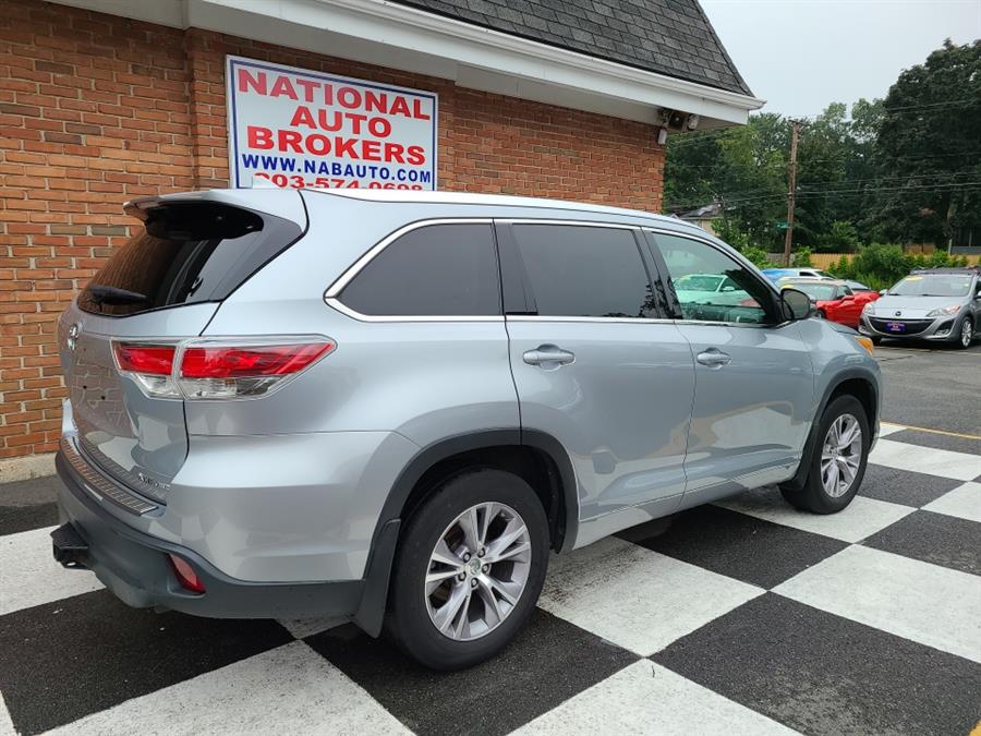 2015 Toyota Highlander AWD 4dr V6 XLE, available for sale in Waterbury, Connecticut | National Auto Brokers, Inc.. Waterbury, Connecticut 2015 Toyota Highlander AWD 4dr V6 XLE, available for sale in Waterbury, Connecticut | National Auto Brokers, Inc.. Waterbury, Connecticut