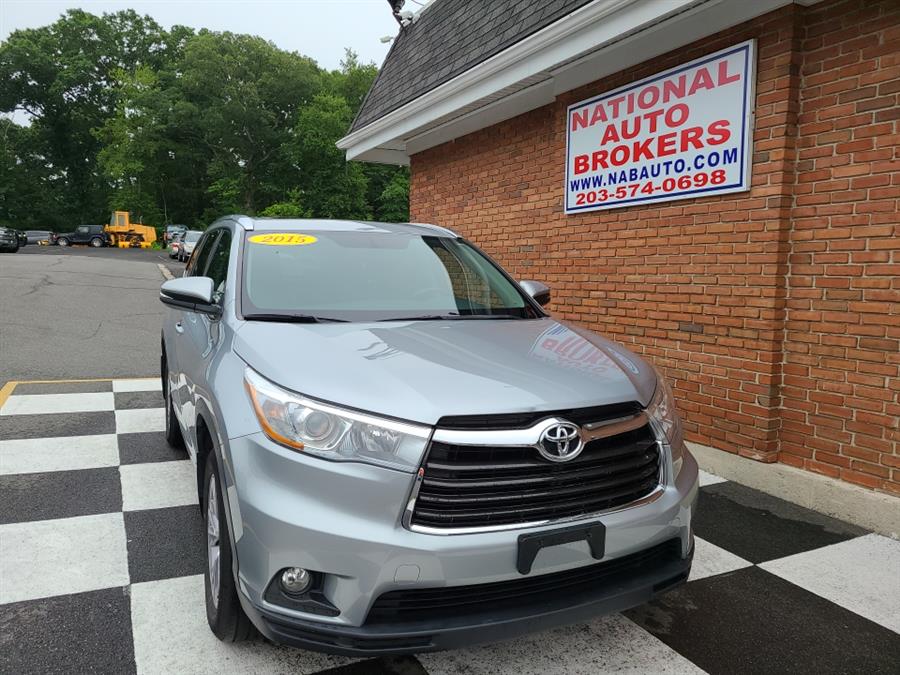 2015 Toyota Highlander AWD 4dr V6 XLE, available for sale in Waterbury, Connecticut | National Auto Brokers, Inc.. Waterbury, Connecticut 2015 Toyota Highlander AWD 4dr V6 XLE, available for sale in Waterbury, Connecticut | National Auto Brokers, Inc.. Waterbury, Connecticut