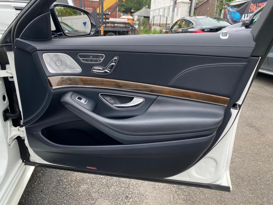 Used Mercedes-Benz S-Class 4dr Sdn S 550 4MATIC 2015 | Sunrise Autoland. Jamaica, New York Used Mercedes-Benz S-Class 4dr Sdn S 550 4MATIC 2015 | Sunrise Autoland. Jamaica, New York