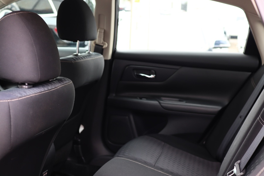 Used Nissan Altima 2.5 SR Sedan 2018 | Hillside Auto Mall Inc.. Jamaica, New York Used Nissan Altima 2.5 SR Sedan 2018 | Hillside Auto Mall Inc.. Jamaica, New York