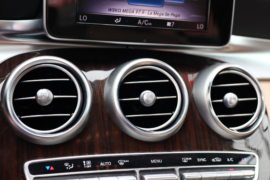 Used Mercedes-Benz C-Class C 300 4MATIC Sedan 2018 | Hillside Auto Mall Inc.. Jamaica, New York Used Mercedes-Benz C-Class C 300 4MATIC Sedan 2018 | Hillside Auto Mall Inc.. Jamaica, New York