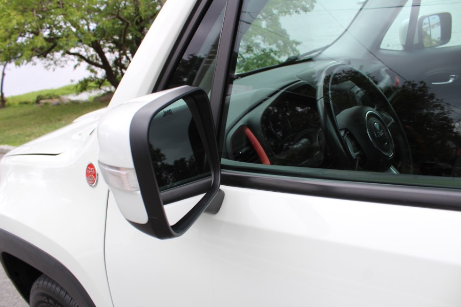 2016 Jeep Renegade 4WD 4dr Trailhawk, available for sale in Great Neck, New York | Great Neck Car Buyers & Sellers. Great Neck, New York 2016 Jeep Renegade 4WD 4dr Trailhawk, available for sale in Great Neck, New York | Great Neck Car Buyers & Sellers. Great Neck, New York