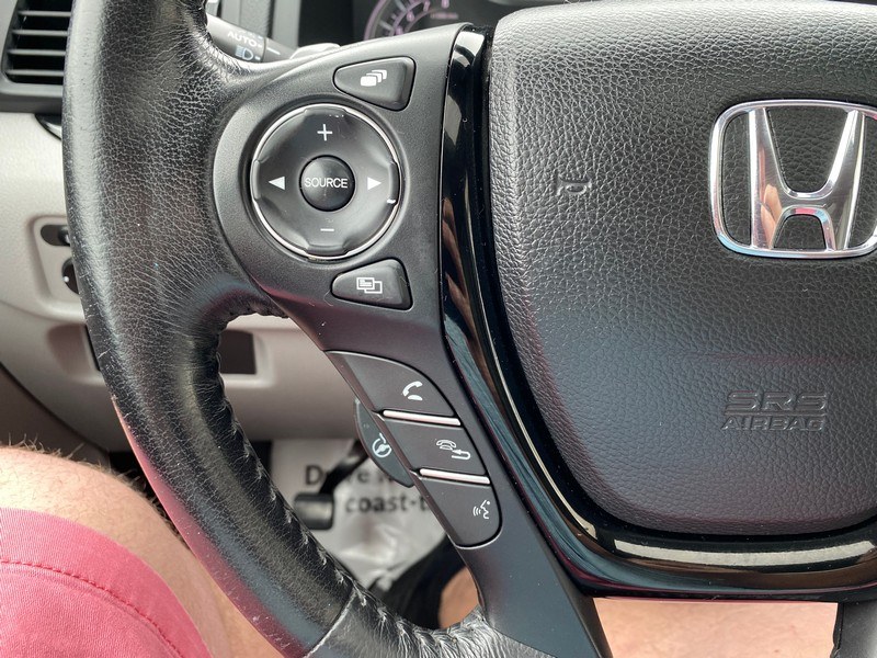 Used Honda Pilot AWD 4dr Elite w/RES & Navi 2016 | Union Street Auto Sales. West Springfield, Massachusetts Used Honda Pilot AWD 4dr Elite w/RES & Navi 2016 | Union Street Auto Sales. West Springfield, Massachusetts