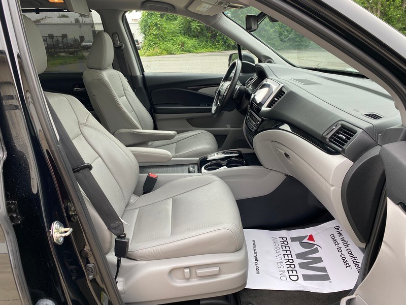 Used Honda Pilot AWD 4dr Elite w/RES & Navi 2016 | Union Street Auto Sales. West Springfield, Massachusetts Used Honda Pilot AWD 4dr Elite w/RES & Navi 2016 | Union Street Auto Sales. West Springfield, Massachusetts