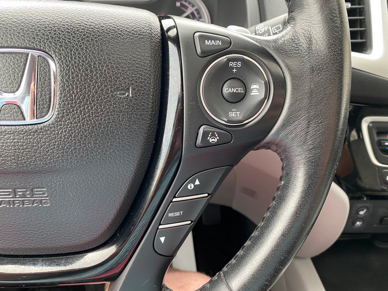 Used Honda Pilot AWD 4dr Elite w/RES & Navi 2016 | Union Street Auto Sales. West Springfield, Massachusetts Used Honda Pilot AWD 4dr Elite w/RES & Navi 2016 | Union Street Auto Sales. West Springfield, Massachusetts