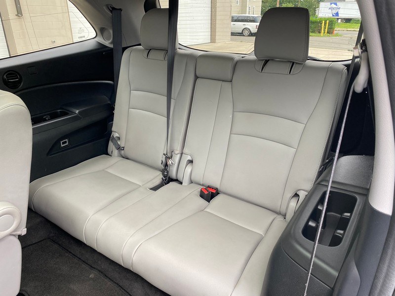 Used Honda Pilot AWD 4dr Elite w/RES & Navi 2016 | Union Street Auto Sales. West Springfield, Massachusetts Used Honda Pilot AWD 4dr Elite w/RES & Navi 2016 | Union Street Auto Sales. West Springfield, Massachusetts