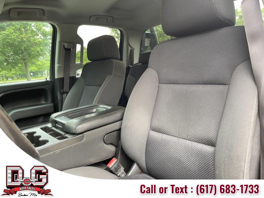 Used Chevrolet Silverado 1500 4WD Double Cab 143.5" LT w/1LT 2015 | D&G Auto. Allston, Massachusetts Used Chevrolet Silverado 1500 4WD Double Cab 143.5" LT w/1LT 2015 | D&G Auto. Allston, Massachusetts