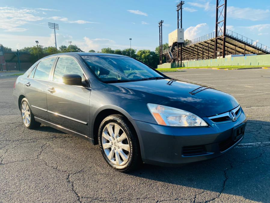 2007 Honda Accord Sdn 4dr V6 AT EX-L ULEV w/Navi, available for sale in New Britain, Connecticut | Supreme Automotive. New Britain, Connecticut