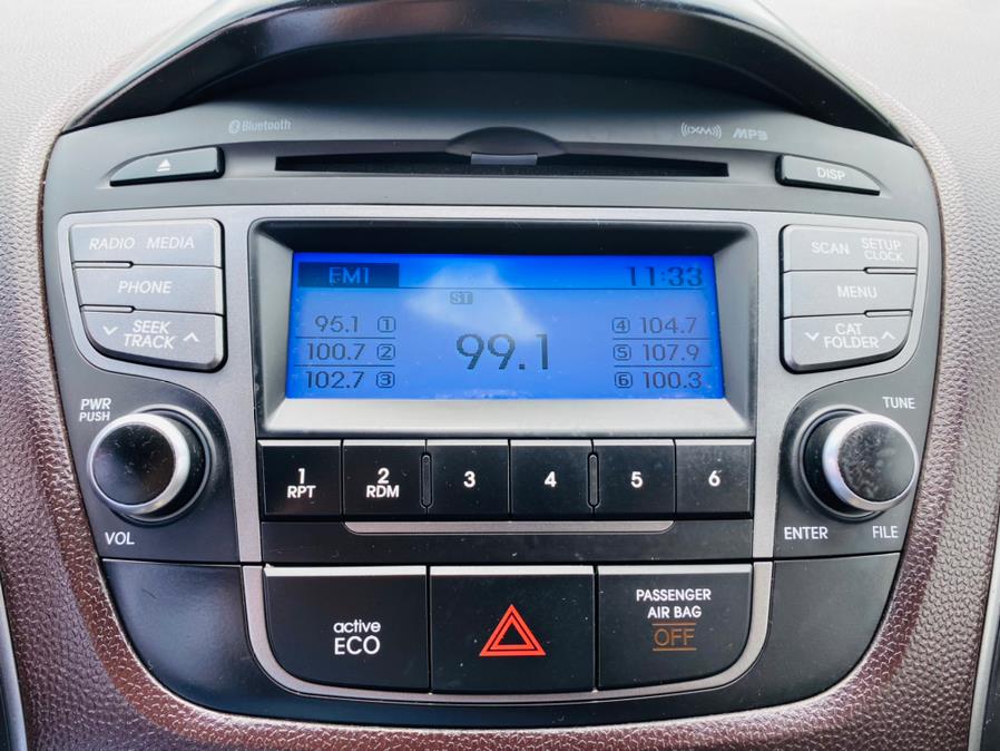 2015 Hyundai Tucson AWD 4dr GLS, available for sale in New Britain, Connecticut | Supreme Automotive. New Britain, Connecticut 2015 Hyundai Tucson AWD 4dr GLS, available for sale in New Britain, Connecticut | Supreme Automotive. New Britain, Connecticut