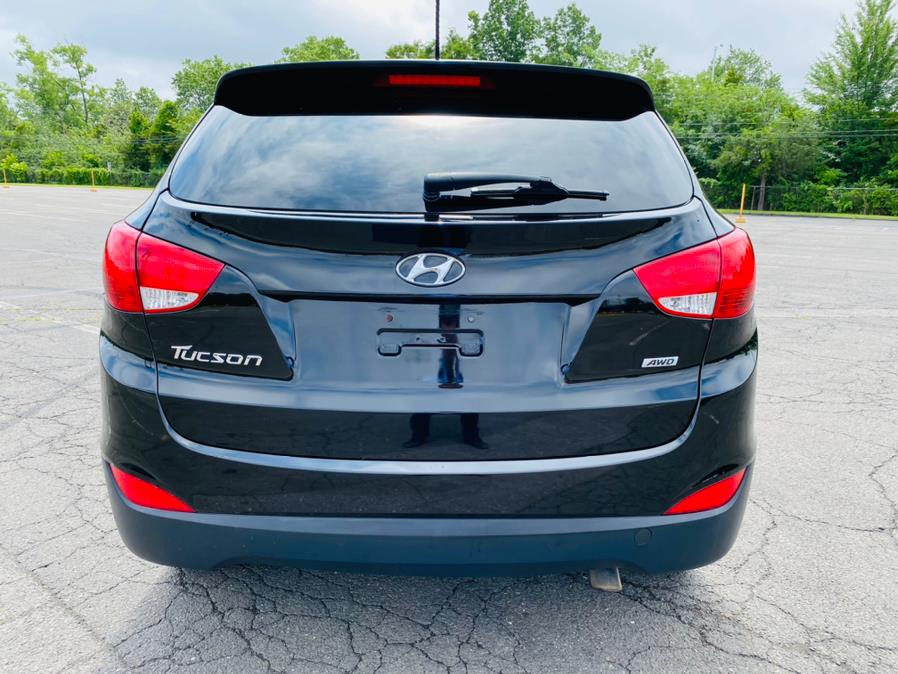 2015 Hyundai Tucson AWD 4dr GLS, available for sale in New Britain, Connecticut | Supreme Automotive. New Britain, Connecticut 2015 Hyundai Tucson AWD 4dr GLS, available for sale in New Britain, Connecticut | Supreme Automotive. New Britain, Connecticut