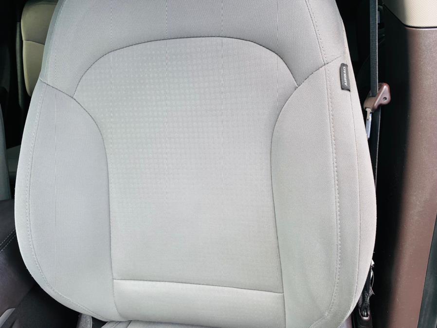 2015 Hyundai Tucson AWD 4dr GLS, available for sale in New Britain, Connecticut | Supreme Automotive. New Britain, Connecticut 2015 Hyundai Tucson AWD 4dr GLS, available for sale in New Britain, Connecticut | Supreme Automotive. New Britain, Connecticut