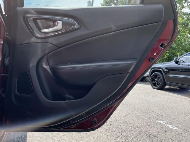 Used Chrysler 200 S 2016 | Blasius Federal Road. Brookfield, Connecticut Used Chrysler 200 S 2016 | Blasius Federal Road. Brookfield, Connecticut