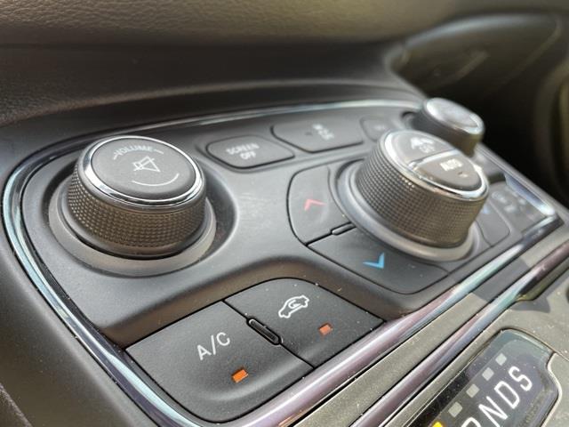 Used Chrysler 200 S 2016 | Blasius Federal Road. Brookfield, Connecticut Used Chrysler 200 S 2016 | Blasius Federal Road. Brookfield, Connecticut