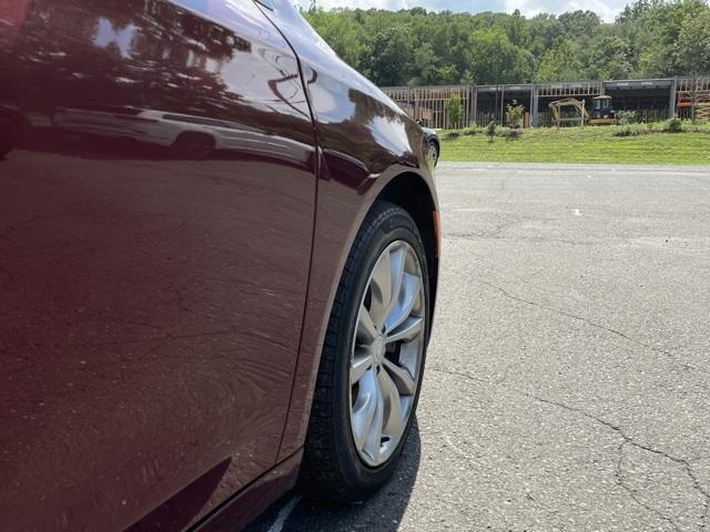 Used Chrysler 200 S 2016 | Blasius Federal Road. Brookfield, Connecticut Used Chrysler 200 S 2016 | Blasius Federal Road. Brookfield, Connecticut