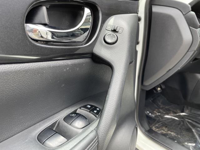 Used Nissan Rogue SV 2018 | Blasius Federal Road. Brookfield, Connecticut Used Nissan Rogue SV 2018 | Blasius Federal Road. Brookfield, Connecticut