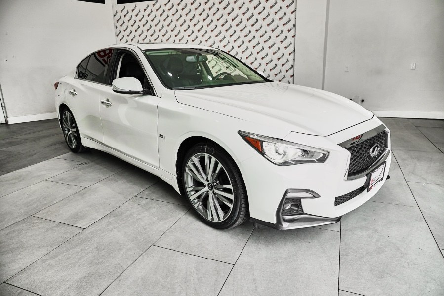 Used INFINITI Q50 3.0t LUXE AWD 2018 | 26 Motors Corp. Bronx, New York Used INFINITI Q50 3.0t LUXE AWD 2018 | 26 Motors Corp. Bronx, New York
