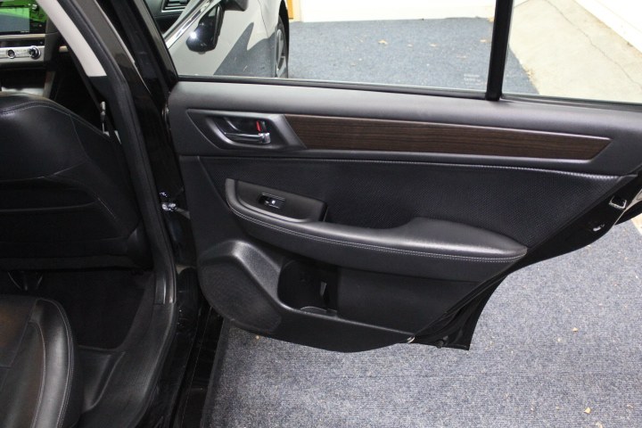 2015 Subaru Legacy 4dr Sdn 2.5i Limited PZEV, available for sale in Plainville, Connecticut | New England Auto Sales LLC. Plainville, Connecticut 2015 Subaru Legacy 4dr Sdn 2.5i Limited PZEV, available for sale in Plainville, Connecticut | New England Auto Sales LLC. Plainville, Connecticut