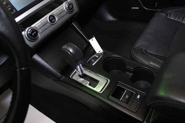 2015 Subaru Legacy 4dr Sdn 2.5i Limited PZEV, available for sale in Plainville, Connecticut | New England Auto Sales LLC. Plainville, Connecticut 2015 Subaru Legacy 4dr Sdn 2.5i Limited PZEV, available for sale in Plainville, Connecticut | New England Auto Sales LLC. Plainville, Connecticut