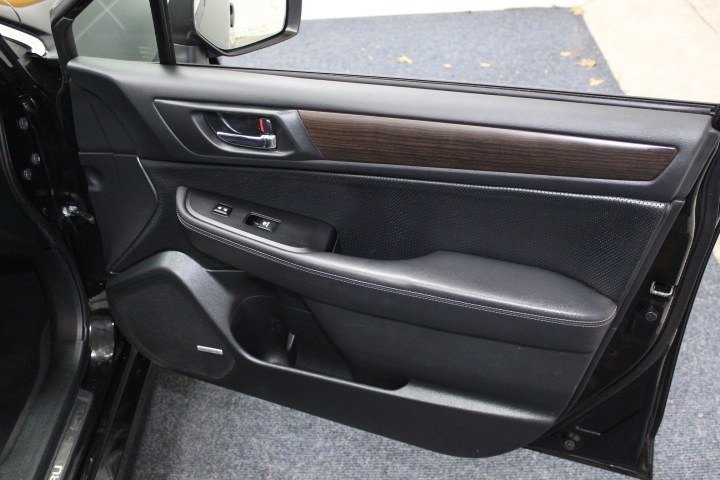 2015 Subaru Legacy 4dr Sdn 2.5i Limited PZEV, available for sale in Plainville, Connecticut | New England Auto Sales LLC. Plainville, Connecticut 2015 Subaru Legacy 4dr Sdn 2.5i Limited PZEV, available for sale in Plainville, Connecticut | New England Auto Sales LLC. Plainville, Connecticut