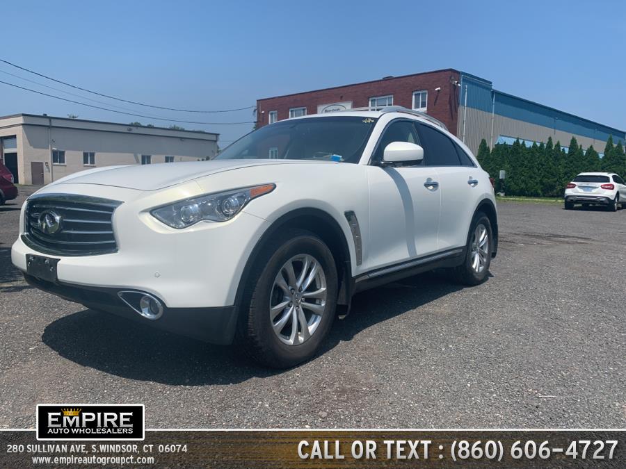 2015 INFINITI QX70 AWD 4dr, available for sale in S.Windsor, Connecticut | Empire Auto Wholesalers. S.Windsor, Connecticut