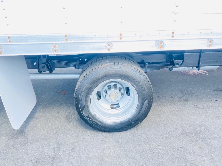 2007 Chevrolet Express Commercial Cutaway 3500 16 FEET DRY BOX + NO CDL, available for sale in South Amboy, New Jersey | NJ Truck Spot. South Amboy, New Jersey 2007 Chevrolet Express Commercial Cutaway 3500 16 FEET DRY BOX + NO CDL, available for sale in South Amboy, New Jersey | NJ Truck Spot. South Amboy, New Jersey