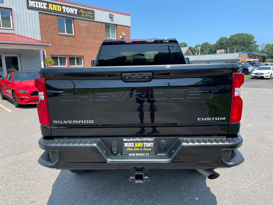 2020 Chevrolet Silverado 2500HD 4WD Double Cab 149" Custom, available for sale in South Windsor, Connecticut | Mike And Tony Auto Sales, Inc. South Windsor, Connecticut 2020 Chevrolet Silverado 2500HD 4WD Double Cab 149" Custom, available for sale in South Windsor, Connecticut | Mike And Tony Auto Sales, Inc. South Windsor, Connecticut