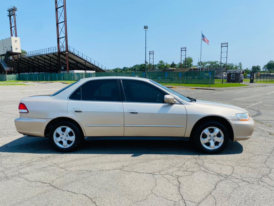 Used Honda Accord Sdn LX Manual ULEV w/Side Airbags 2001 | Supreme Automotive. New Britain, Connecticut Used Honda Accord Sdn LX Manual ULEV w/Side Airbags 2001 | Supreme Automotive. New Britain, Connecticut