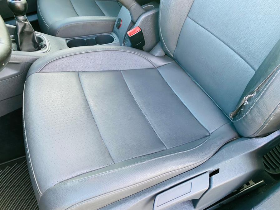 2008 Volkswagen Jetta Sedan 4dr Auto SE PZEV, available for sale in New Britain, Connecticut | Supreme Automotive. New Britain, Connecticut 2008 Volkswagen Jetta Sedan 4dr Auto SE PZEV, available for sale in New Britain, Connecticut | Supreme Automotive. New Britain, Connecticut