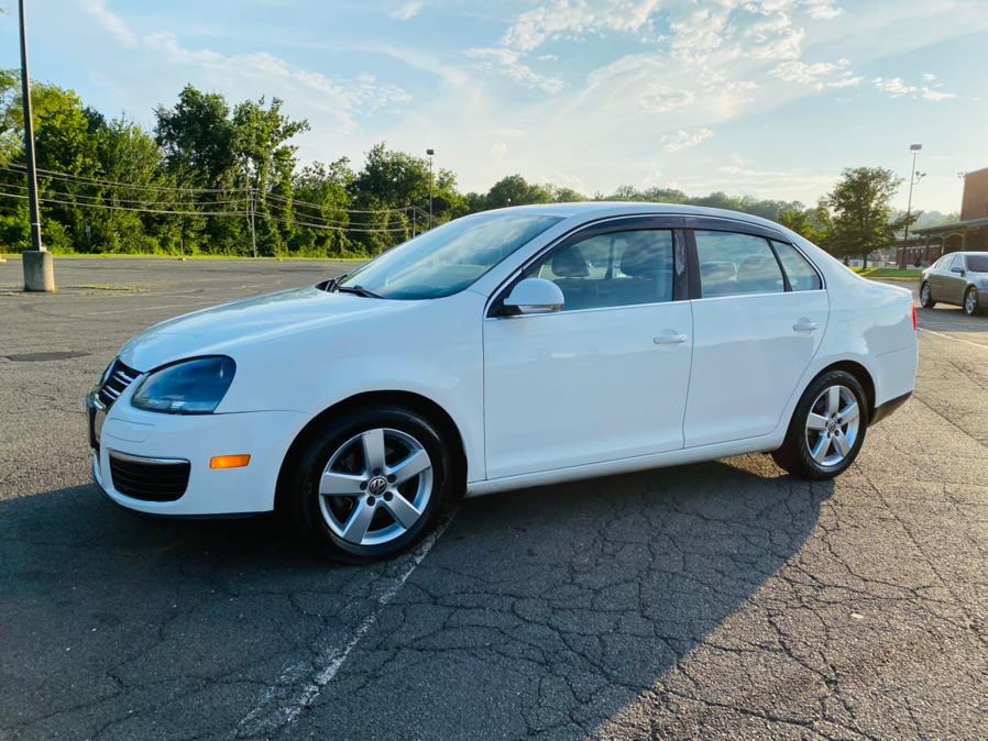 2008 Volkswagen Jetta Sedan 4dr Auto SE PZEV, available for sale in New Britain, Connecticut | Supreme Automotive. New Britain, Connecticut 2008 Volkswagen Jetta Sedan 4dr Auto SE PZEV, available for sale in New Britain, Connecticut | Supreme Automotive. New Britain, Connecticut