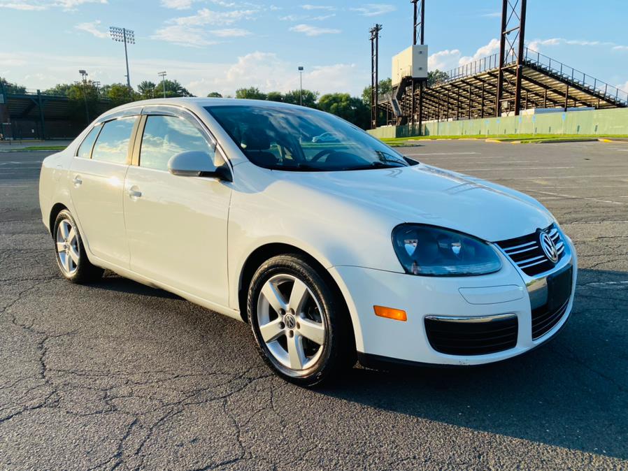 2008 Volkswagen Jetta Sedan 4dr Auto SE PZEV, available for sale in New Britain, Connecticut | Supreme Automotive. New Britain, Connecticut 2008 Volkswagen Jetta Sedan 4dr Auto SE PZEV, available for sale in New Britain, Connecticut | Supreme Automotive. New Britain, Connecticut