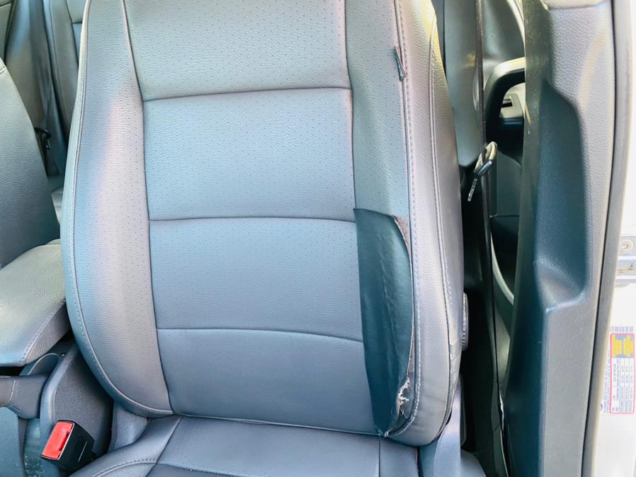 2008 Volkswagen Jetta Sedan 4dr Auto SE PZEV, available for sale in New Britain, Connecticut | Supreme Automotive. New Britain, Connecticut 2008 Volkswagen Jetta Sedan 4dr Auto SE PZEV, available for sale in New Britain, Connecticut | Supreme Automotive. New Britain, Connecticut