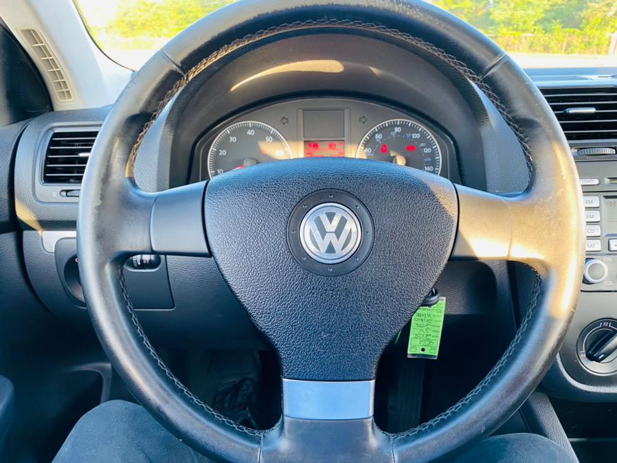 2008 Volkswagen Jetta Sedan 4dr Auto SE PZEV, available for sale in New Britain, Connecticut | Supreme Automotive. New Britain, Connecticut 2008 Volkswagen Jetta Sedan 4dr Auto SE PZEV, available for sale in New Britain, Connecticut | Supreme Automotive. New Britain, Connecticut