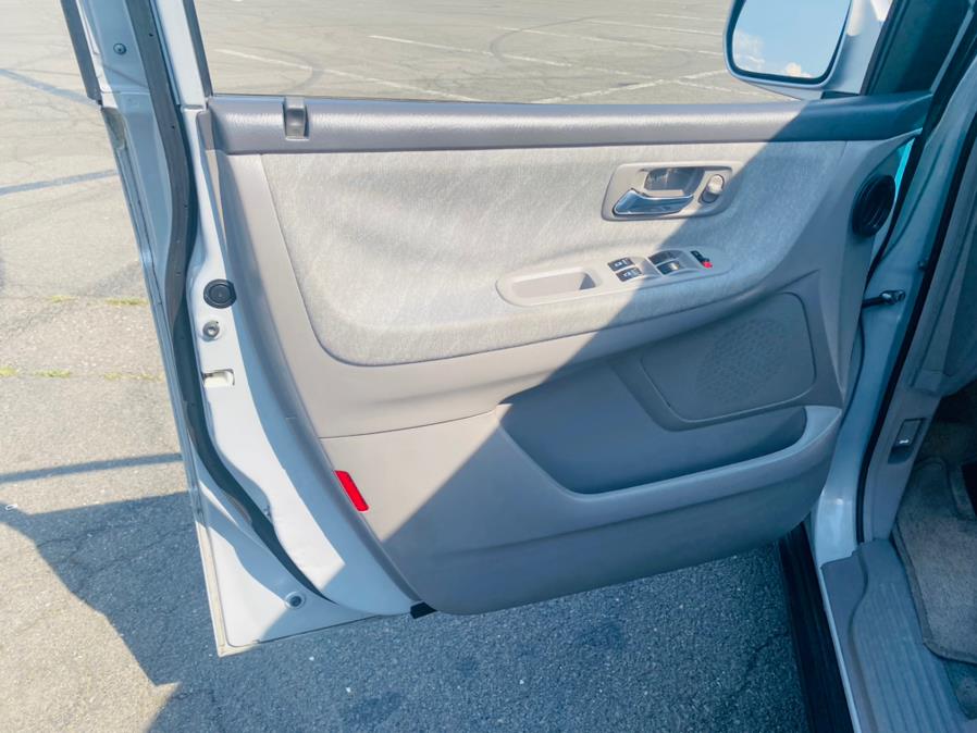 2001 Honda Odyssey 5dr 7-Passenger EX, available for sale in New Britain, Connecticut | Supreme Automotive. New Britain, Connecticut 2001 Honda Odyssey 5dr 7-Passenger EX, available for sale in New Britain, Connecticut | Supreme Automotive. New Britain, Connecticut