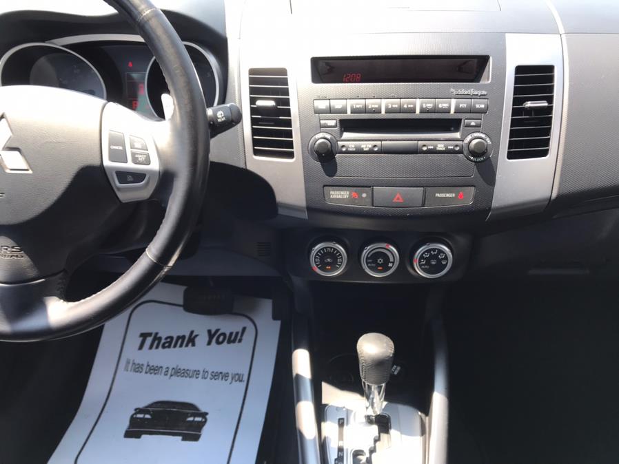 Used Mitsubishi Outlander 4WD 4dr XLS 2009 | Main Auto of Berlin. Berlin, Connecticut Used Mitsubishi Outlander 4WD 4dr XLS 2009 | Main Auto of Berlin. Berlin, Connecticut
