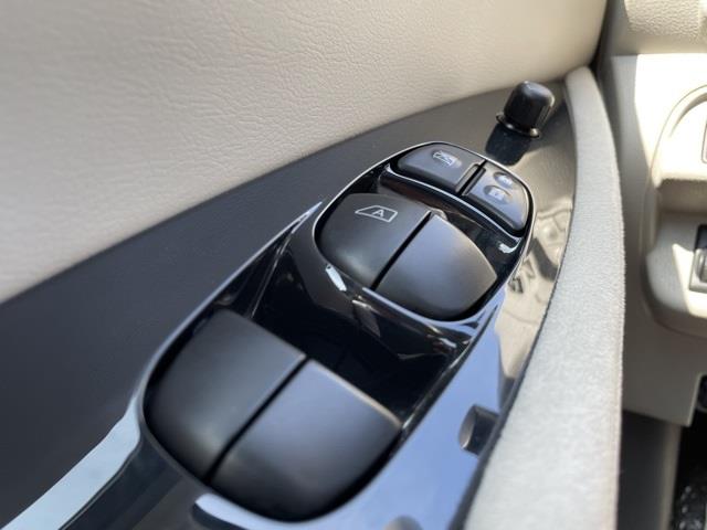 Used Nissan Leaf SL 2012 | Blasius Federal Road. Brookfield, Connecticut Used Nissan Leaf SL 2012 | Blasius Federal Road. Brookfield, Connecticut