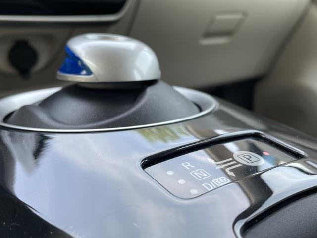 Used Nissan Leaf SL 2012 | Blasius Federal Road. Brookfield, Connecticut Used Nissan Leaf SL 2012 | Blasius Federal Road. Brookfield, Connecticut