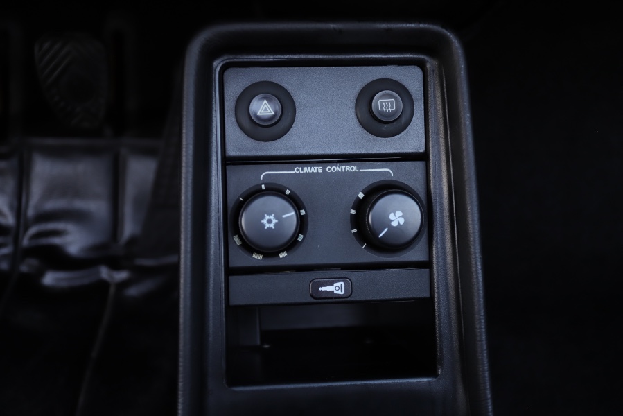 1989 Porsche 911 Carrera 2dr Targa, available for sale in North Salem, New York | Meccanic Shop North Inc. North Salem, New York 1989 Porsche 911 Carrera 2dr Targa, available for sale in North Salem, New York | Meccanic Shop North Inc. North Salem, New York