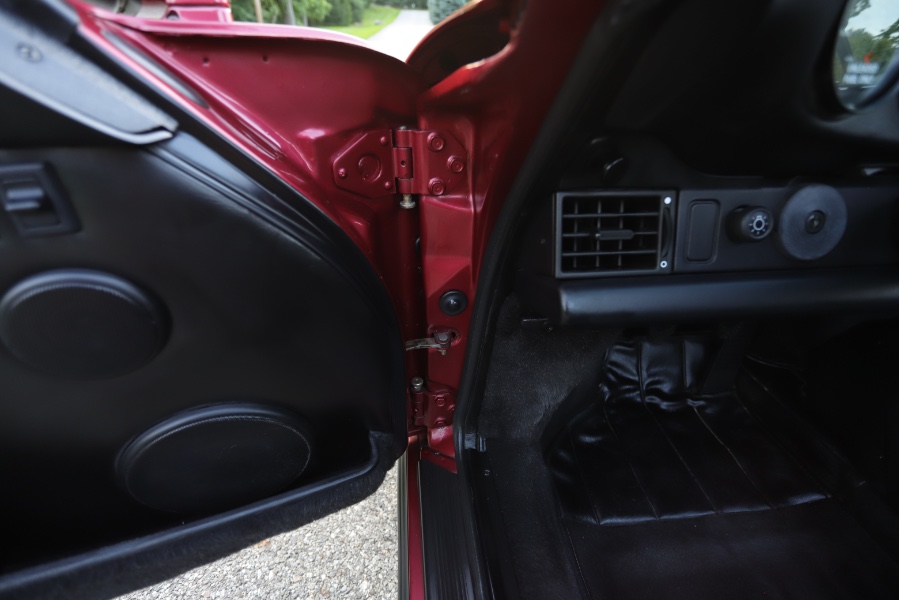 1989 Porsche 911 Carrera 2dr Targa, available for sale in North Salem, New York | Meccanic Shop North Inc. North Salem, New York 1989 Porsche 911 Carrera 2dr Targa, available for sale in North Salem, New York | Meccanic Shop North Inc. North Salem, New York