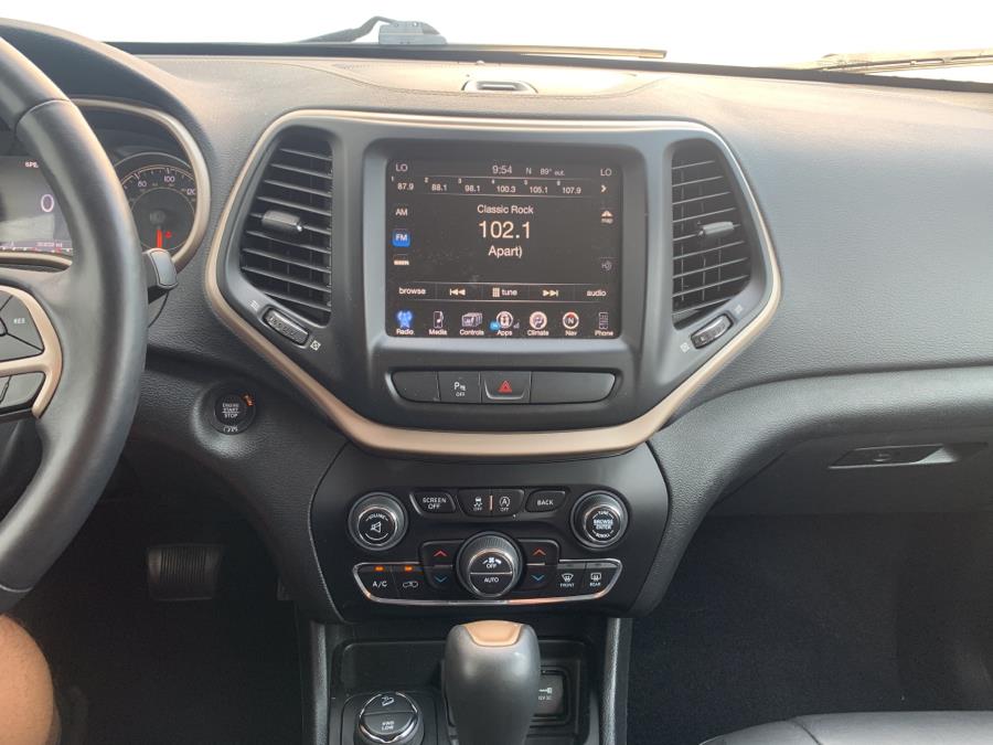 2018 Jeep Cherokee Limited 4x4, available for sale in Milford, Connecticut | Dealertown Auto Wholesalers. Milford, Connecticut 2018 Jeep Cherokee Limited 4x4, available for sale in Milford, Connecticut | Dealertown Auto Wholesalers. Milford, Connecticut