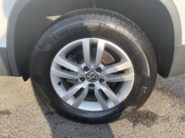 Used Volkswagen Tiguan 2.0T S 2017 | Hillside Auto Outlet. Jamaica, New York Used Volkswagen Tiguan 2.0T S 2017 | Hillside Auto Outlet. Jamaica, New York