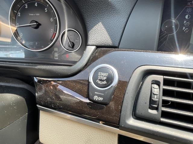 Used BMW 5 Series 528i xDrive 2013 | Hillside Auto Outlet. Jamaica, New York Used BMW 5 Series 528i xDrive 2013 | Hillside Auto Outlet. Jamaica, New York