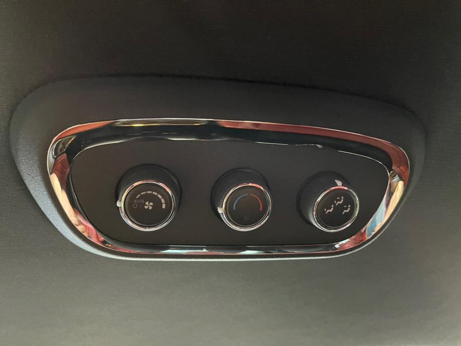 Used Dodge Durango SRT AWD 2018 | 5 Towns Drive. Inwood, New York Used Dodge Durango SRT AWD 2018 | 5 Towns Drive. Inwood, New York